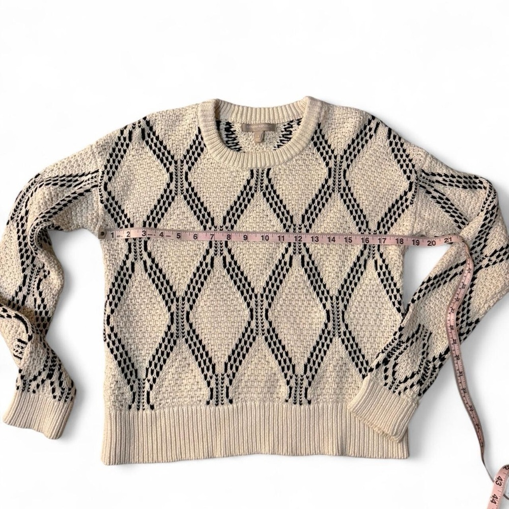 Banana Republic Cream and Black Patterned Sweater